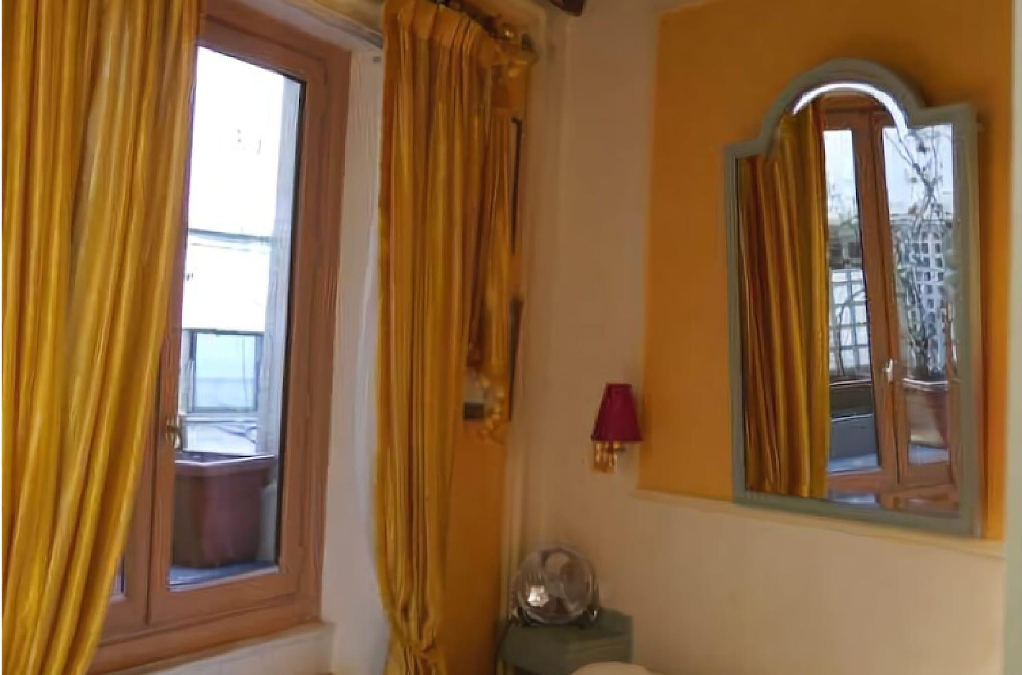 Hotel Les Degres De Notre Dame Paris Ngoại thất bức ảnh