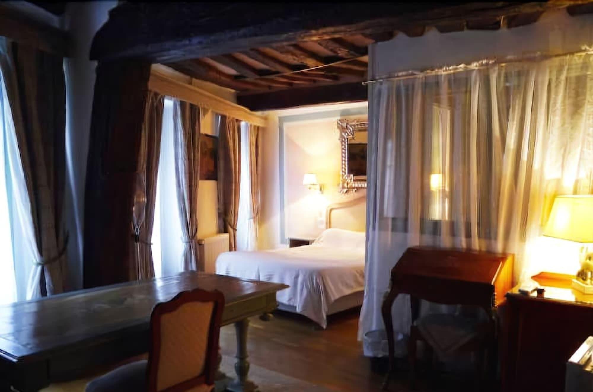 Hotel Les Degres De Notre Dame Paris Ngoại thất bức ảnh