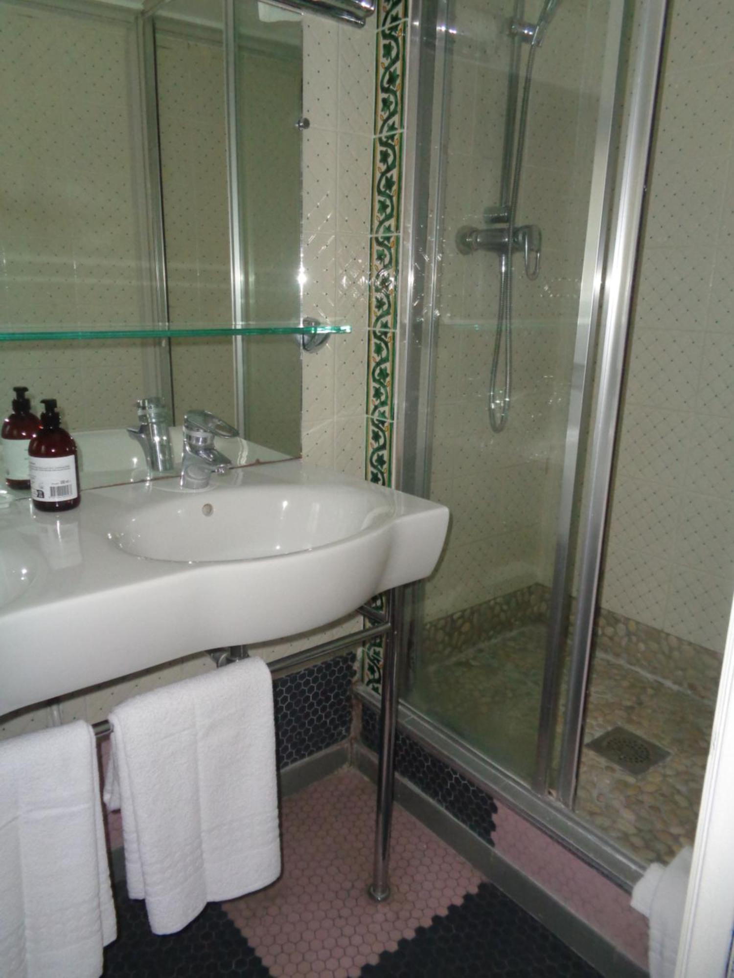 Hotel Les Degres De Notre Dame Paris Ngoại thất bức ảnh